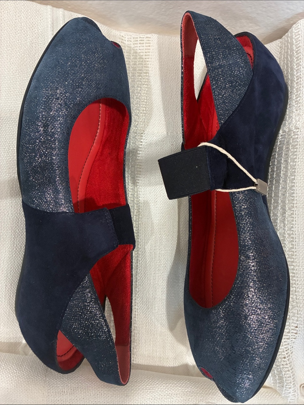Pas de Rouge blue leather and suede sandals Size EU 38 (Approx.US 7.5-8)